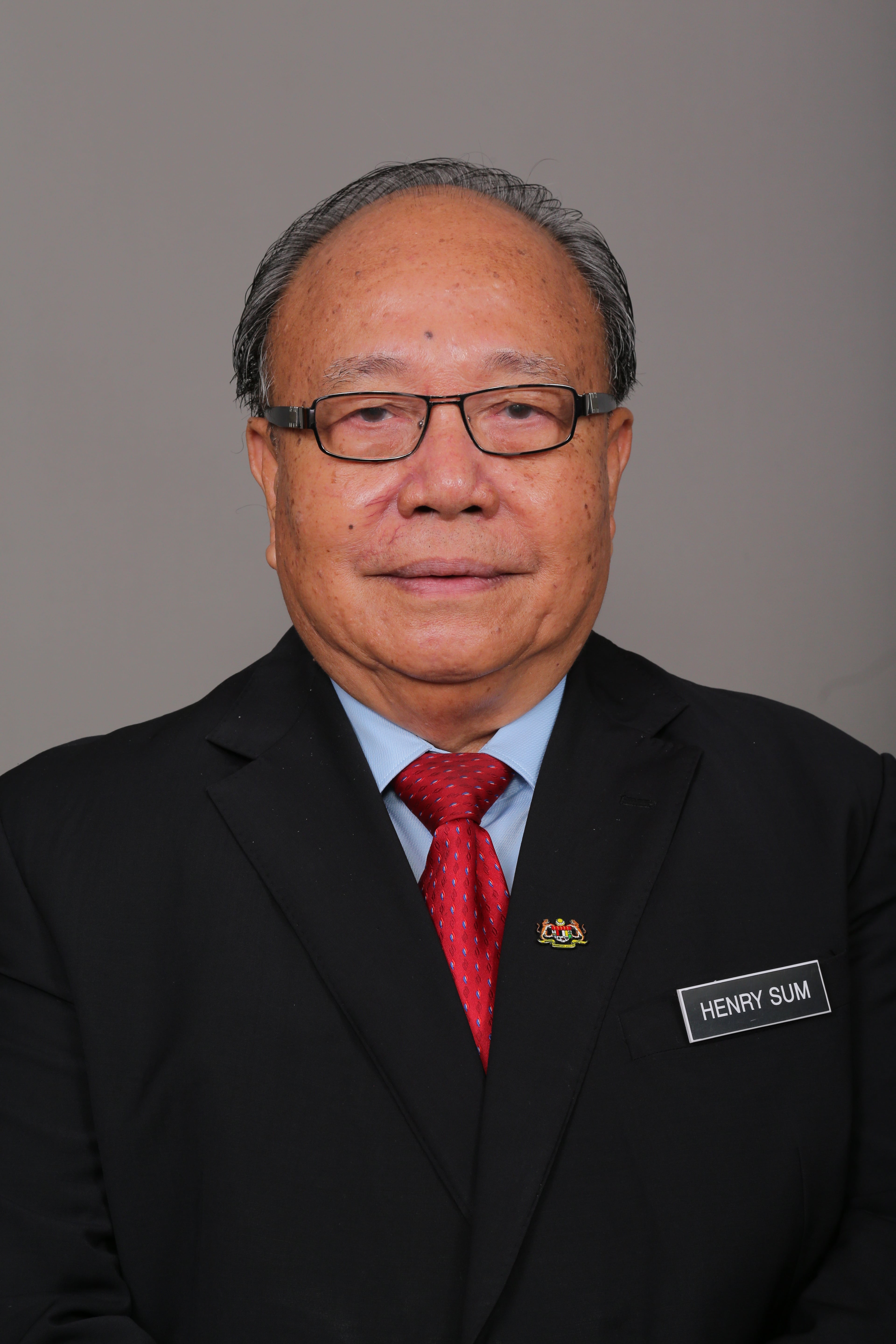 Photo - YB Dato Henry Sum Agong - Click to open the Member of Parliament profile