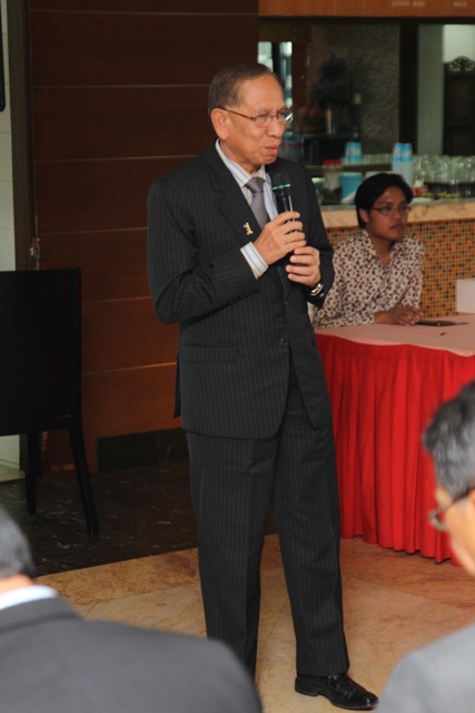 gotong-royong-memasak-bubur-lambuk-di-parlimen-meriah