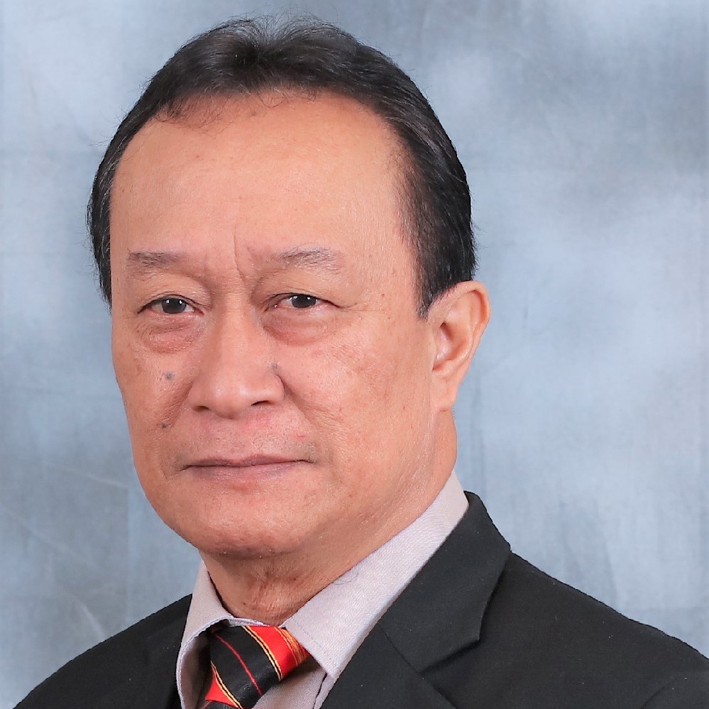Photo - Paul Igai, YB Senator Datuk