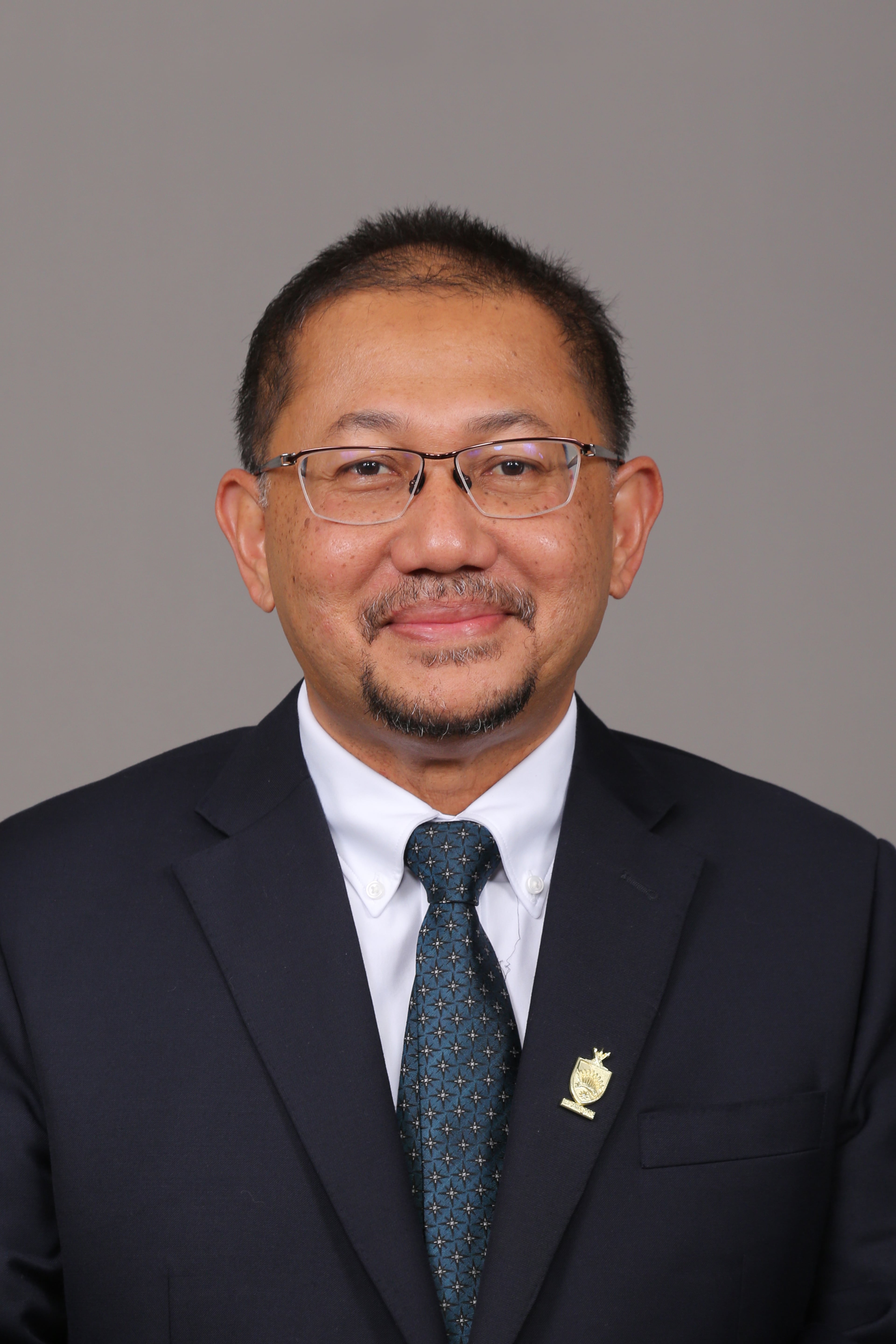 Photo - YB Dato' Adnan Bin Abu Hassan - Click to open the Member of Parliament profile