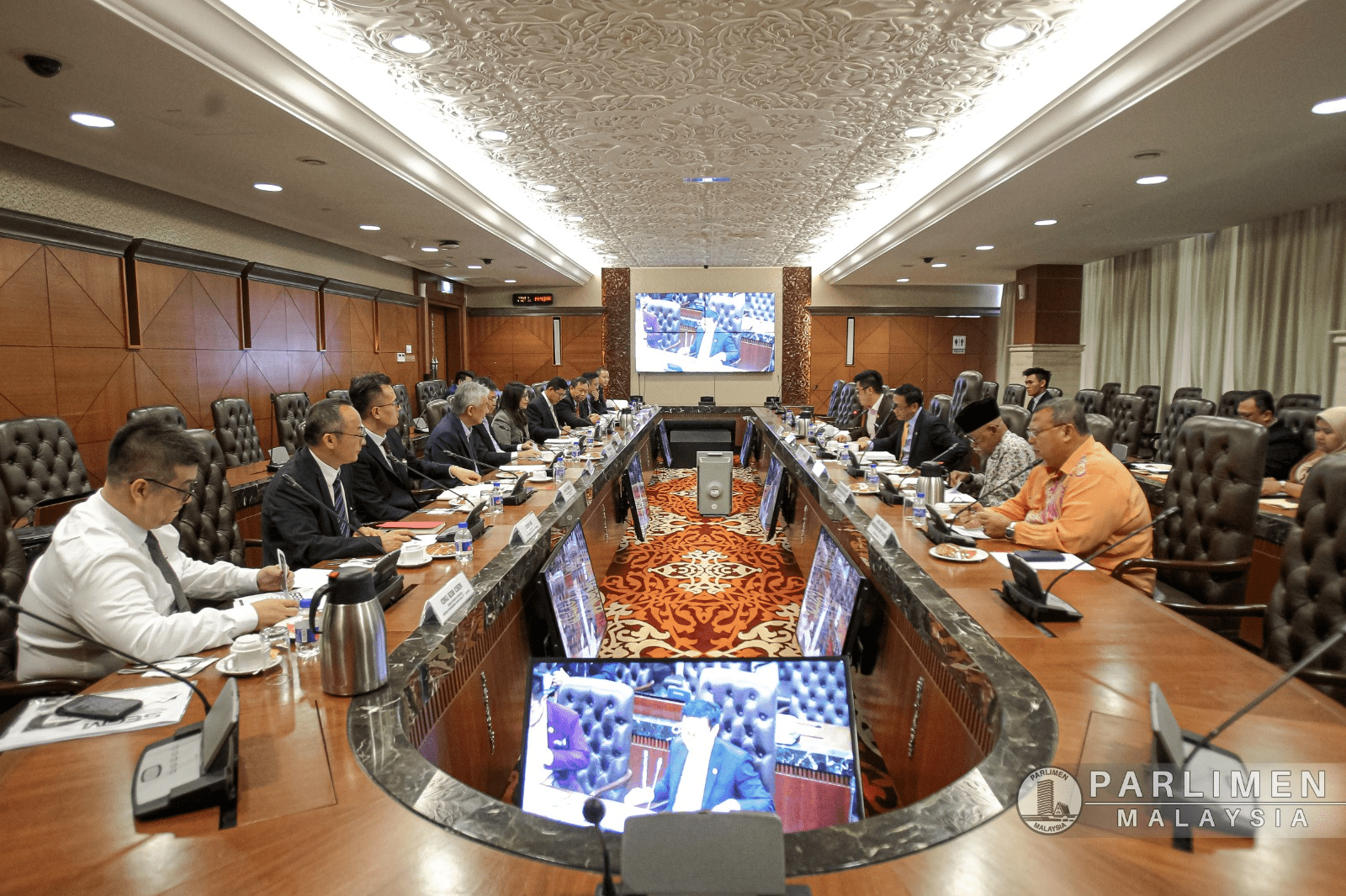 perjumpaan-bersama-wakil-china-enterprises-chamber-of-commerce-in-malaysia--ceccm--bersama-members-of-parliamentary-special-select-committee-for-international-relations-and-international-trade